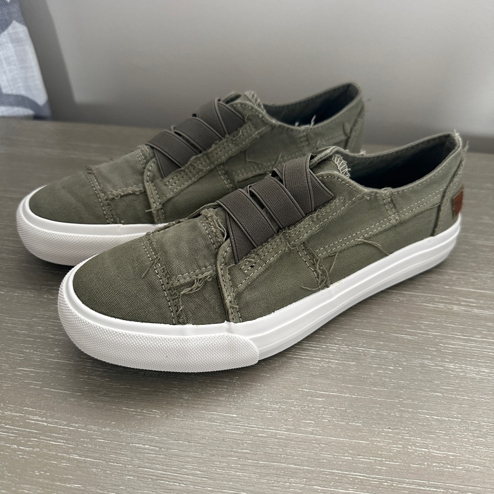 Blowfish Malibu Marley slip on sneaker
